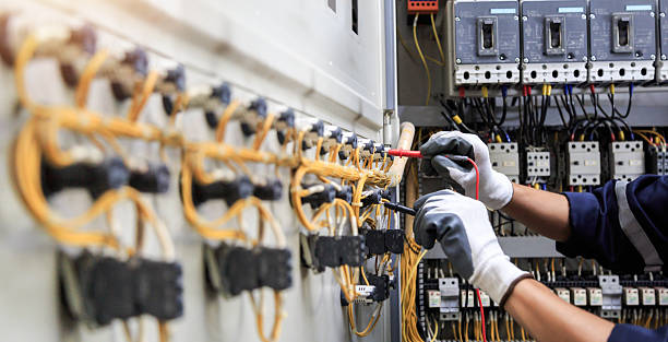 Professional Electrician technician working in Temple, PA
